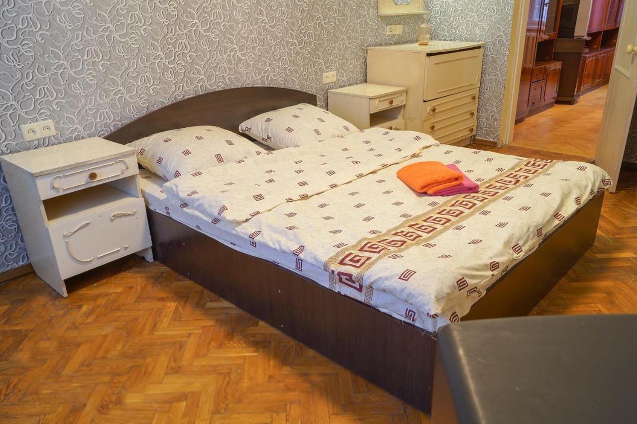 53 вулиця данила щербаківського Apartment